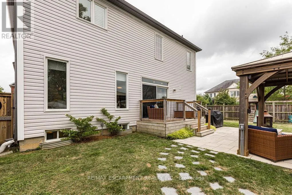 44 FOWLER DRIVE