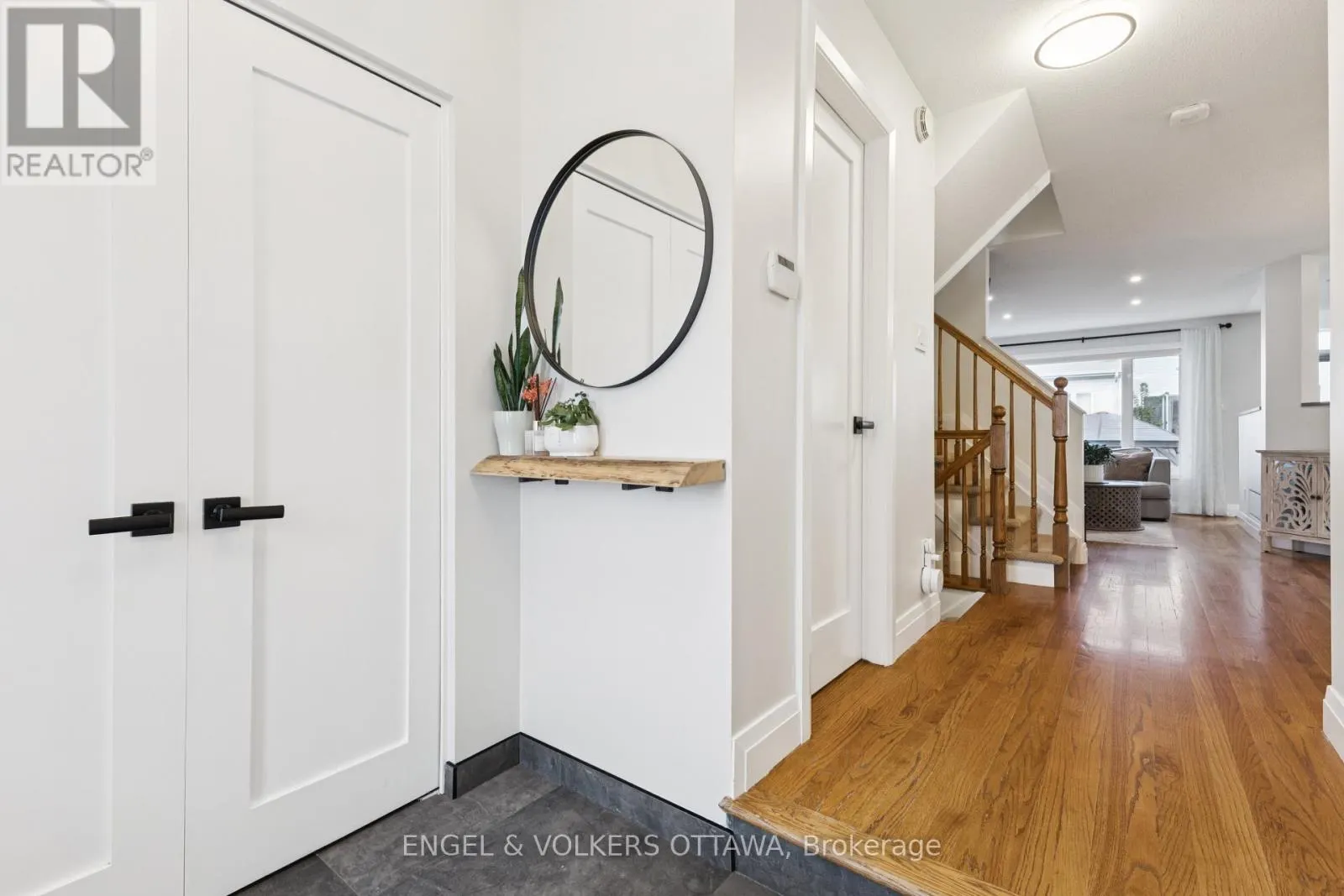 247 ROLLING MEADOW CRESCENT