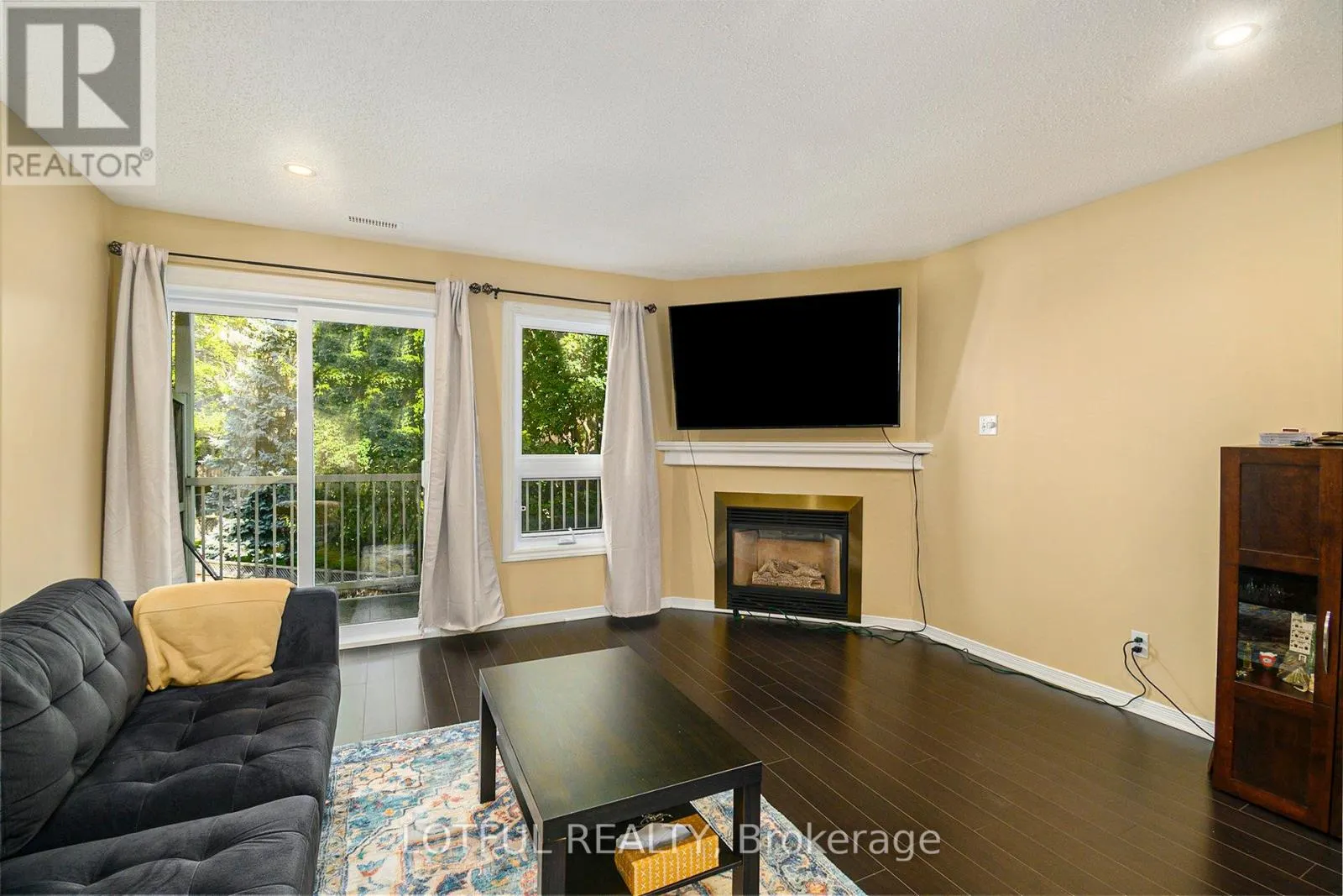 1670 LOCKSLEY LANE