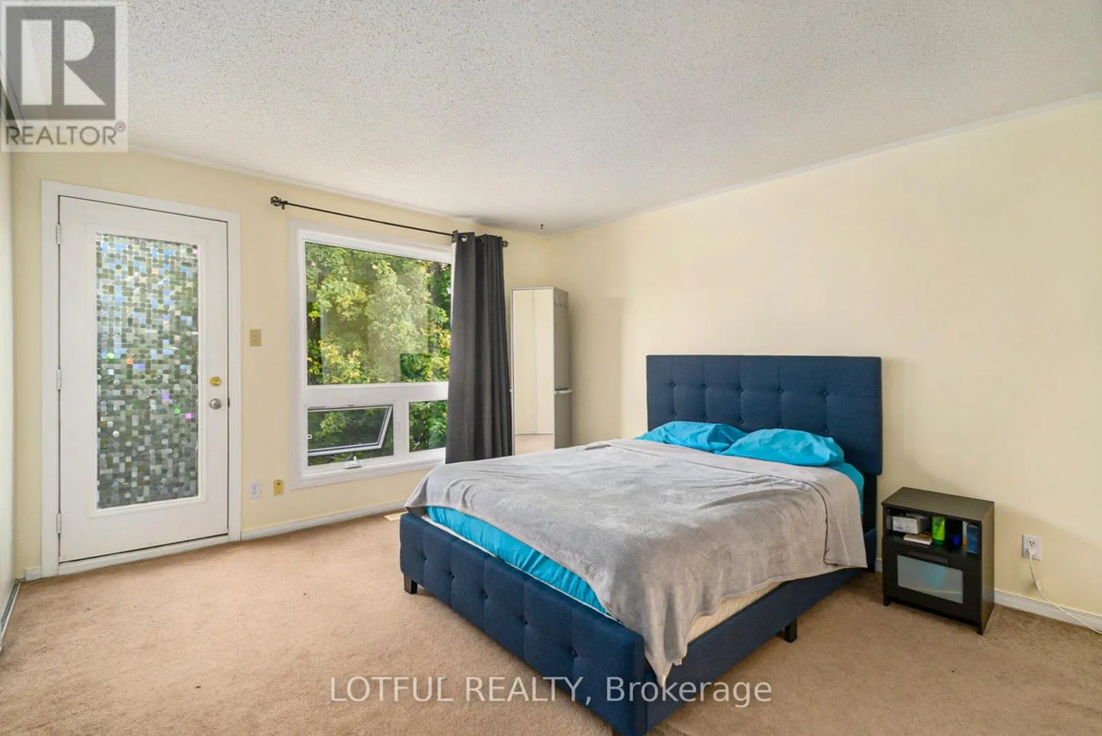 1670 LOCKSLEY LANE