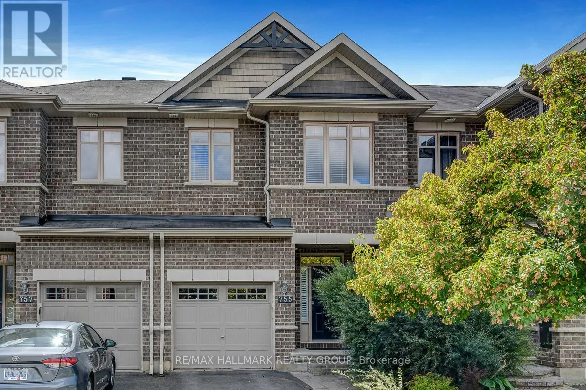 755 BOWERCREST CRESCENT