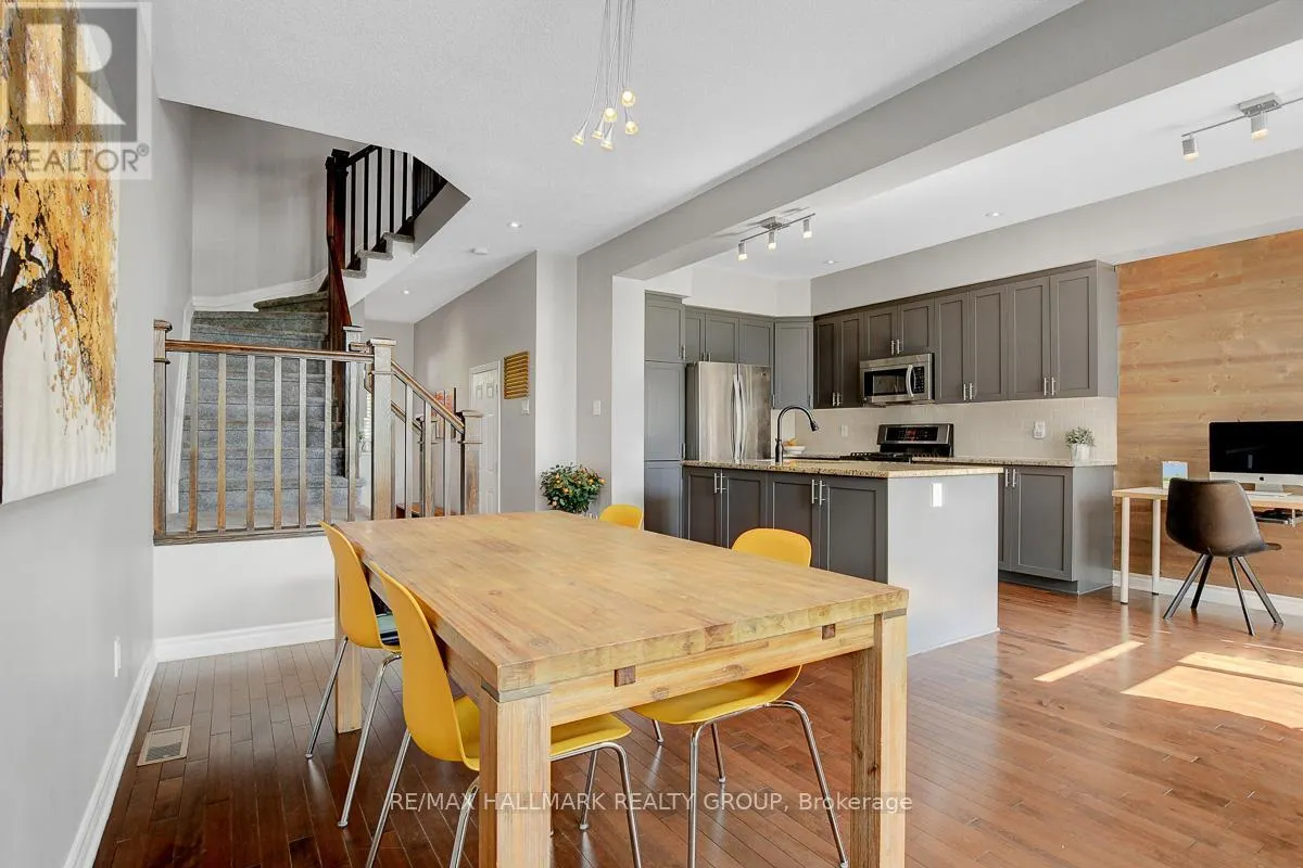 755 BOWERCREST CRESCENT