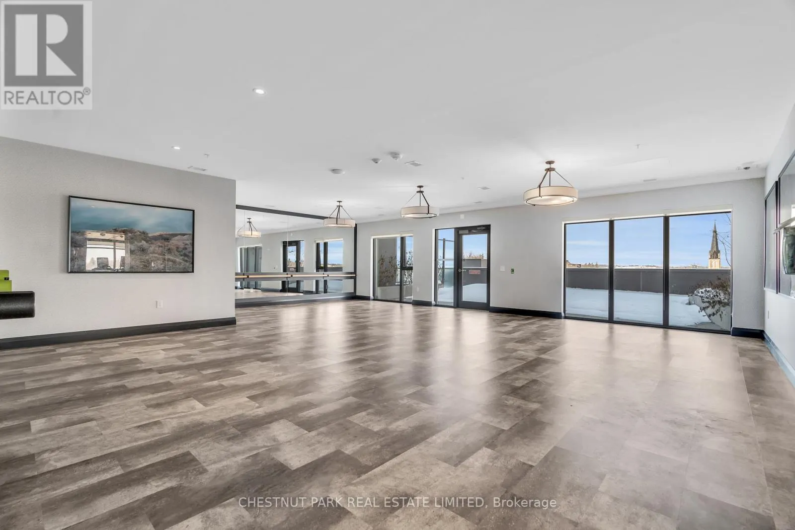 2001 - 15 GLEBE STREET
