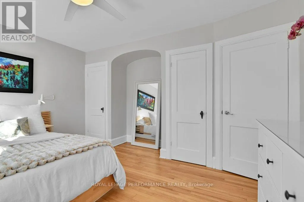59 GLENDALE AVENUE