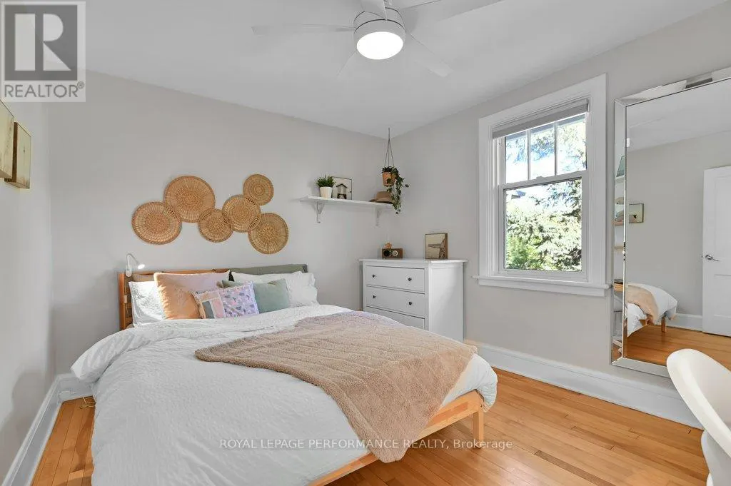 59 GLENDALE AVENUE
