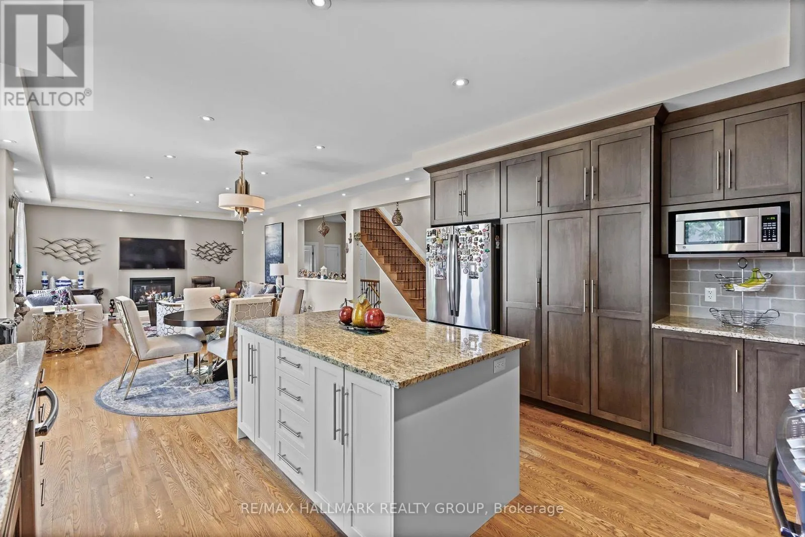 2266 PROSPECT AVENUE