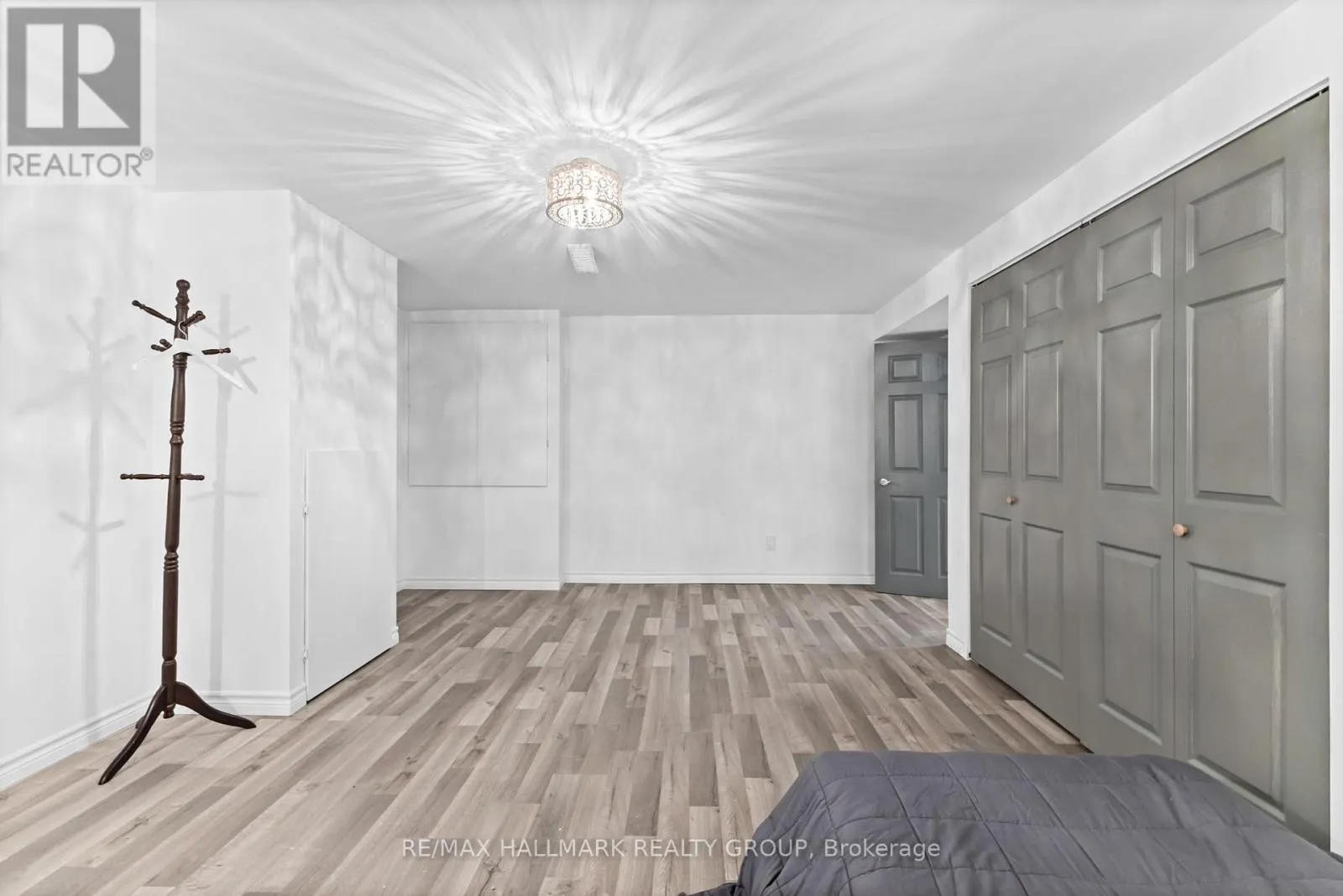 2266 PROSPECT AVENUE
