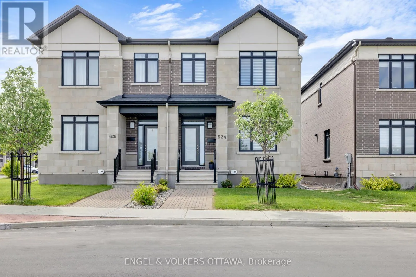 624 MIKINAK ROAD