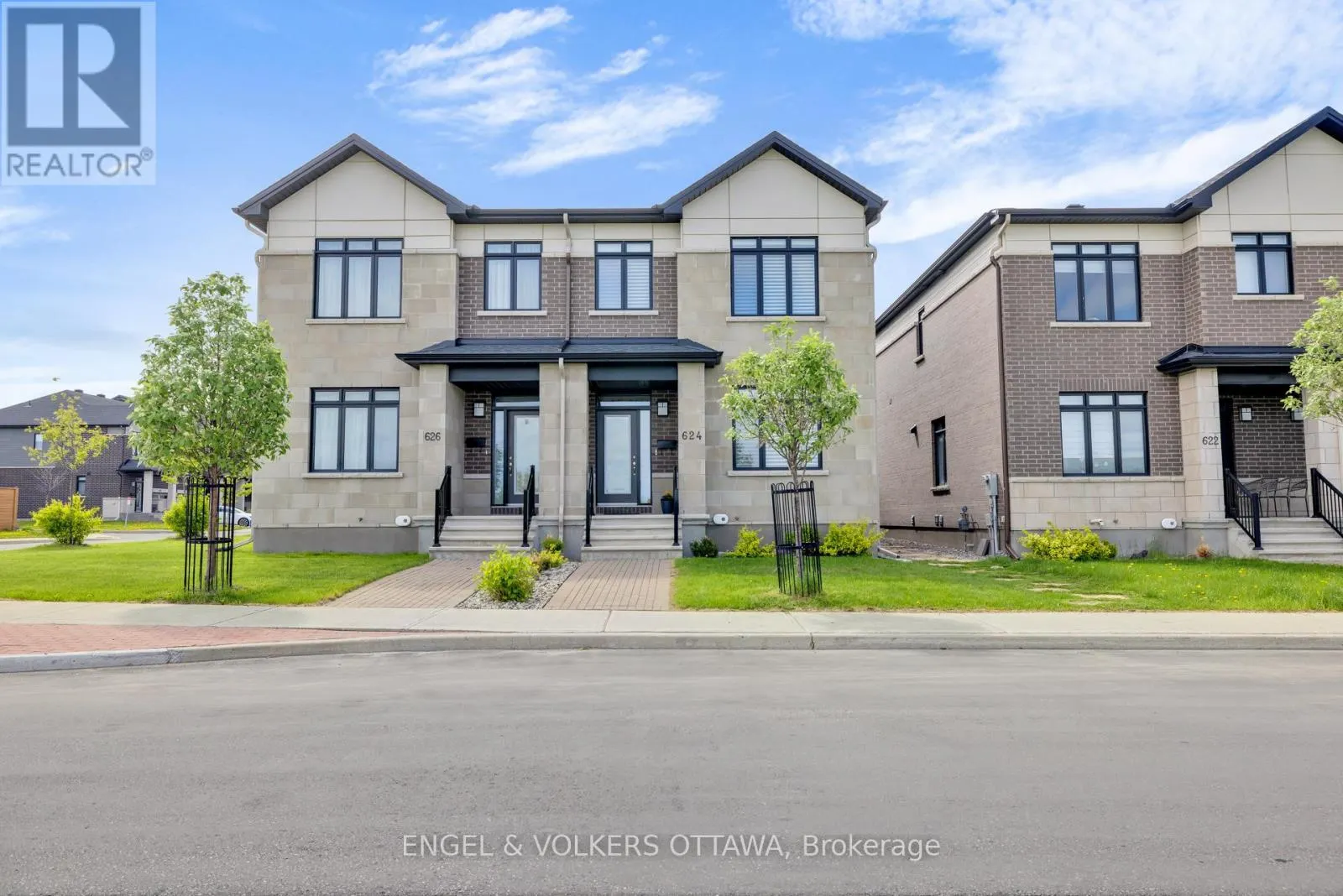 624 MIKINAK ROAD