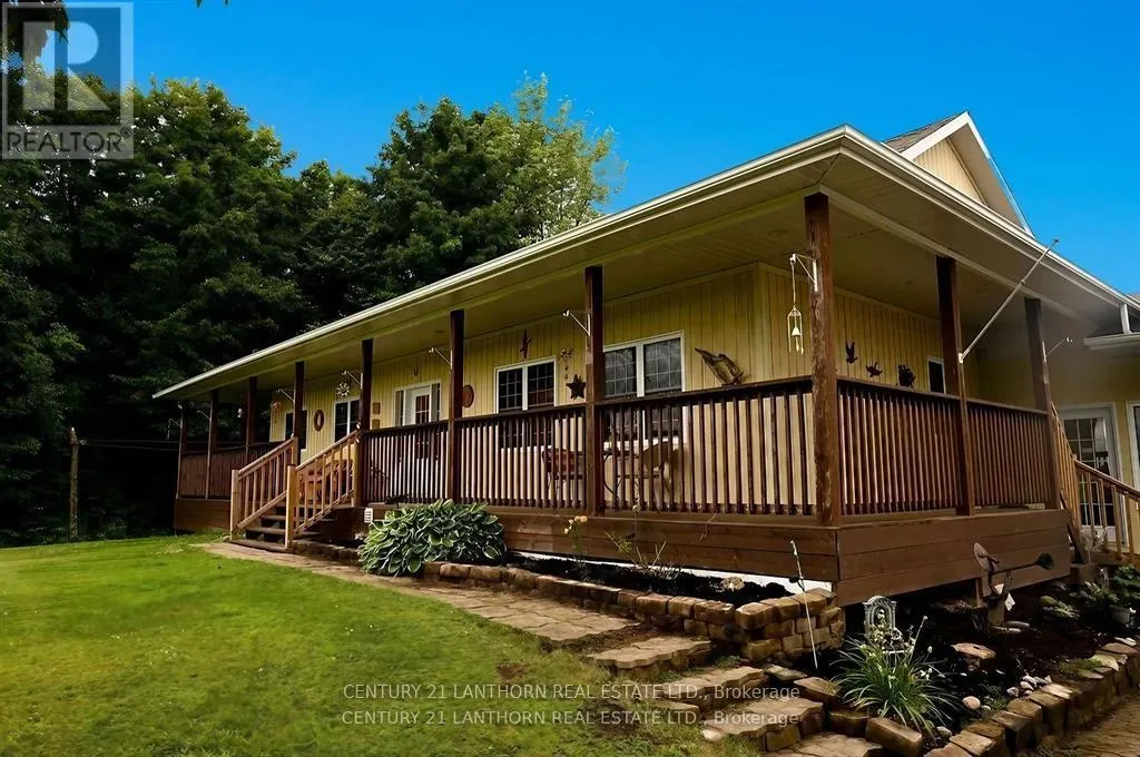 82 LIVINGWOOD CRESCENT