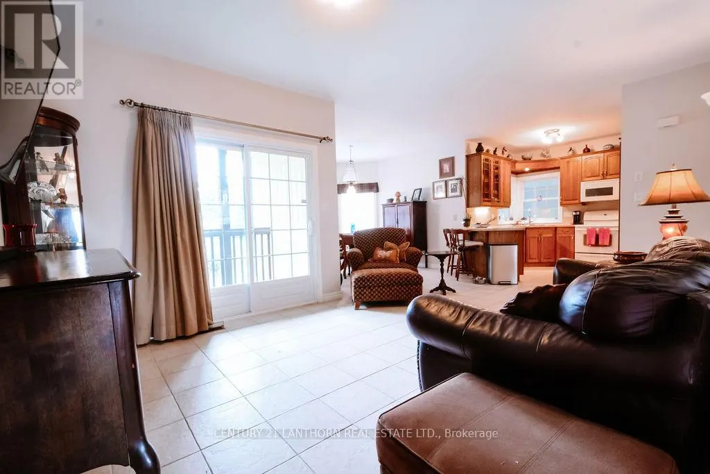 82 LIVINGWOOD CRESCENT