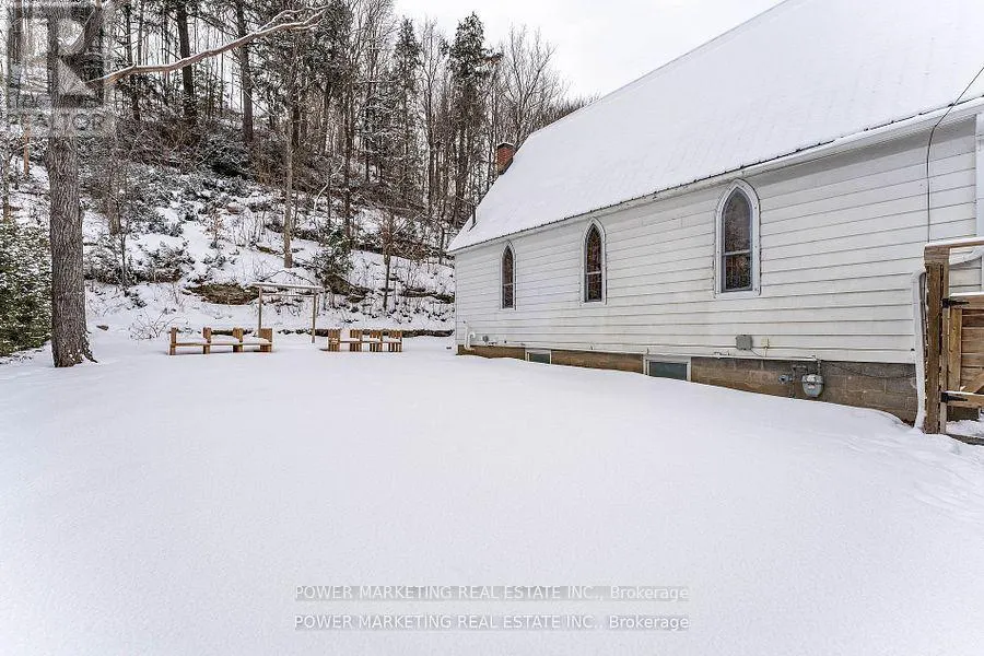2476 OLD MONTREAL ROAD