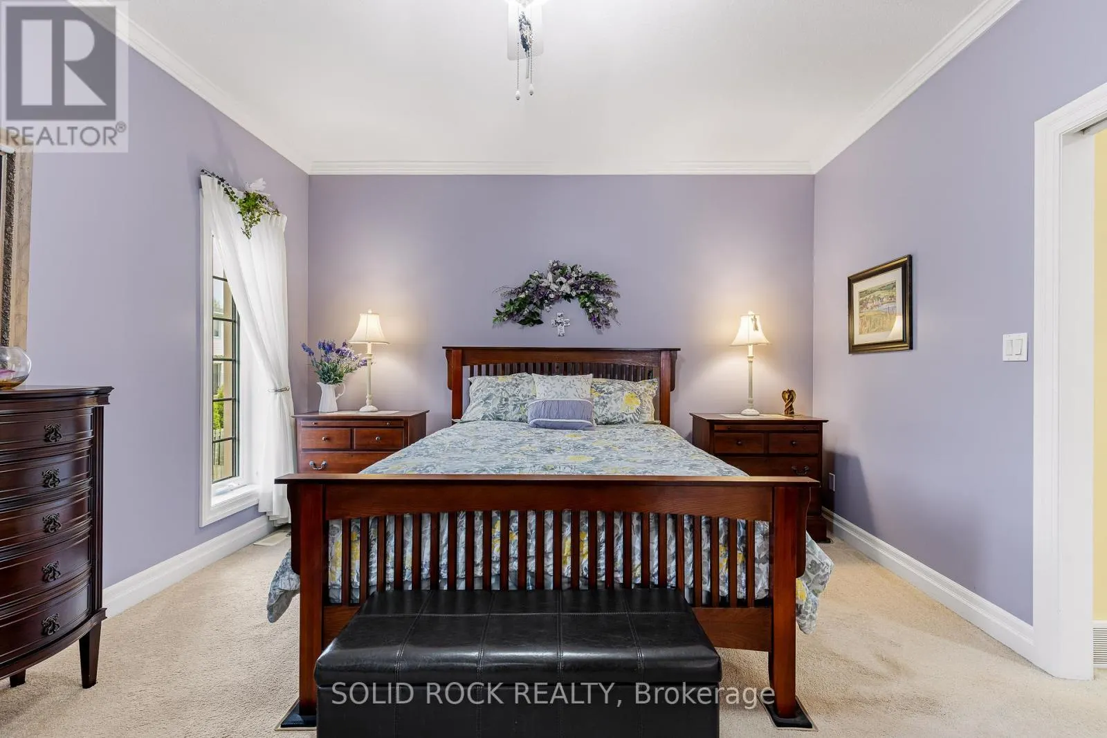 1021 CRESTWOOD DRIVE