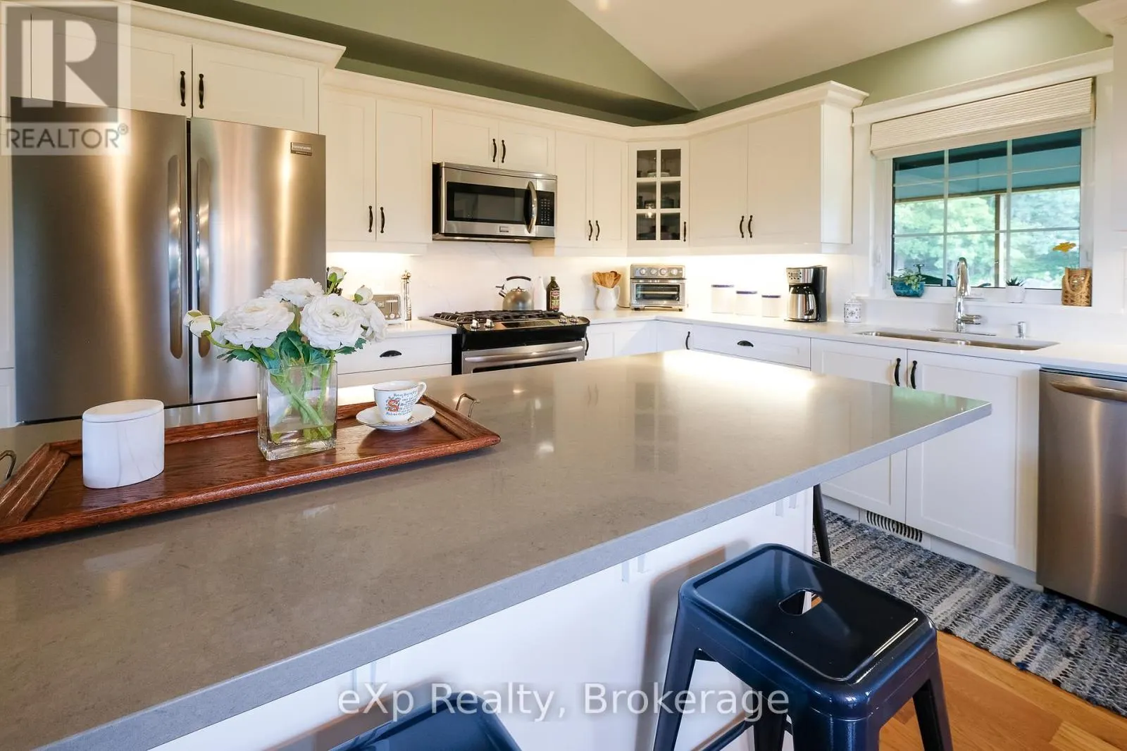 502032 GREY ROAD 1