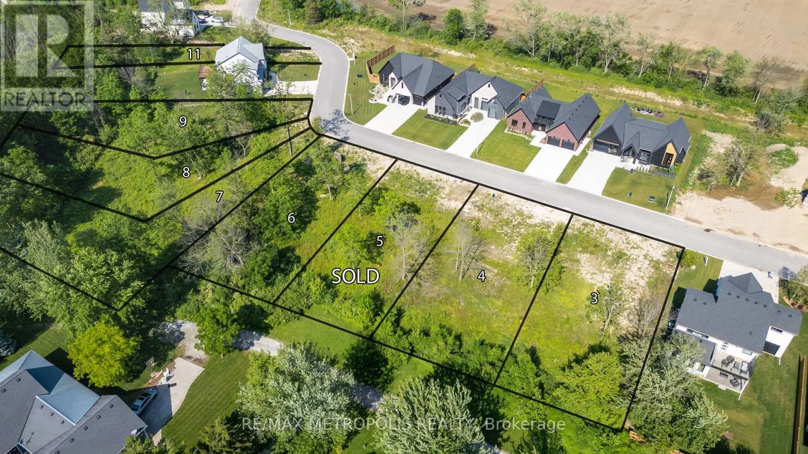 7077 BLUE COAST HEIGHTS