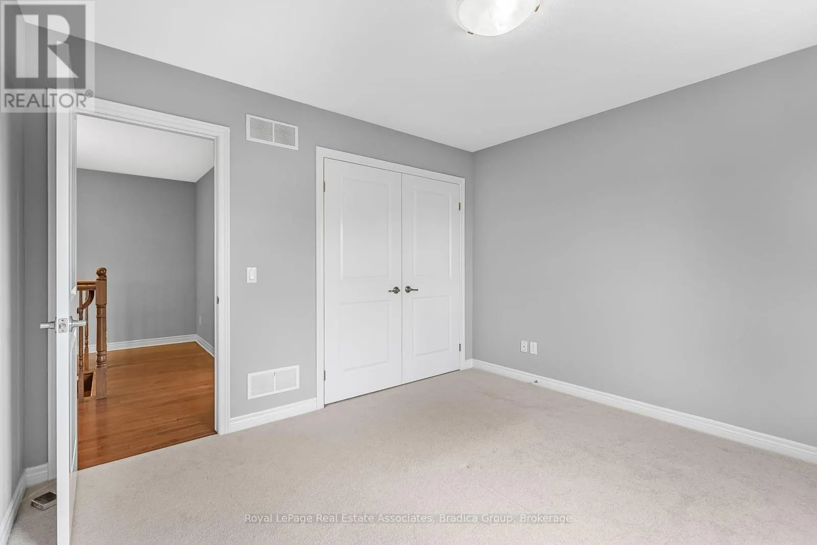 17 TRAILWOOD DRIVE