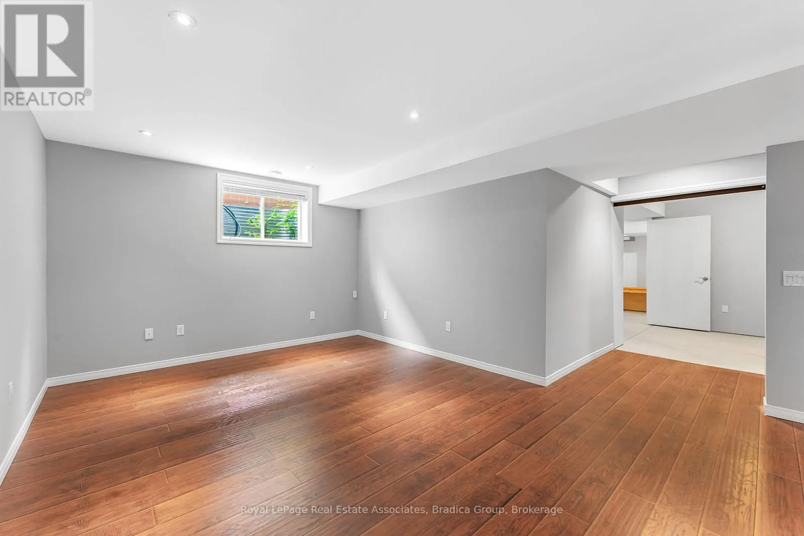 17 TRAILWOOD DRIVE