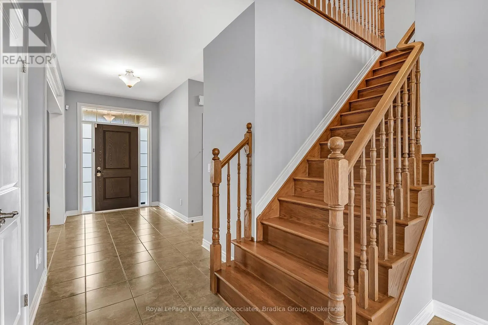 17 TRAILWOOD DRIVE