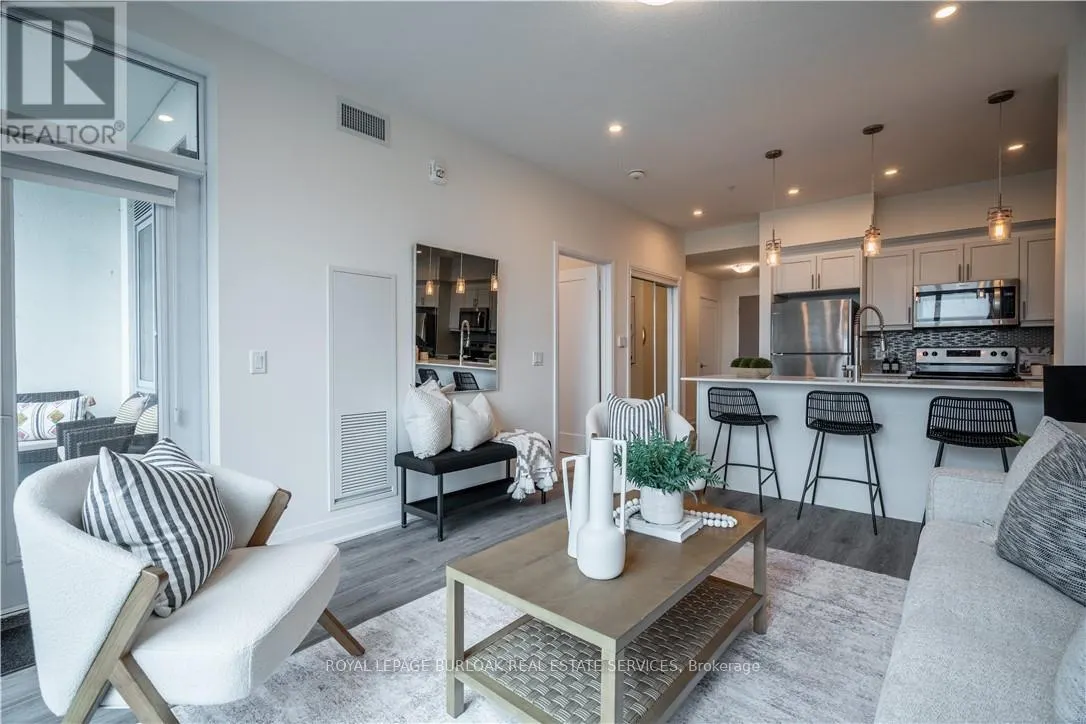 426 - 16 CONCORD PLACE