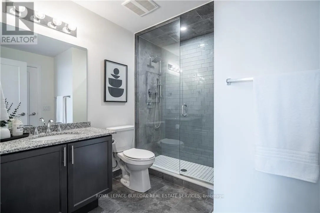 426 - 16 CONCORD PLACE