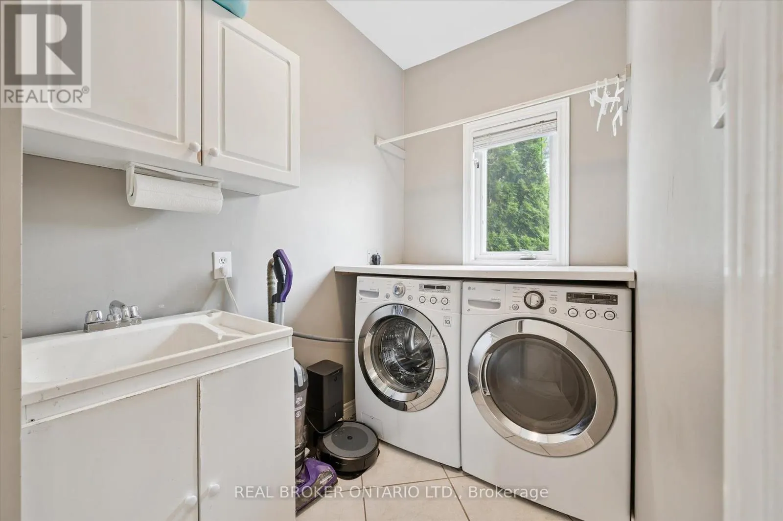 18 PEARWOOD COURT
