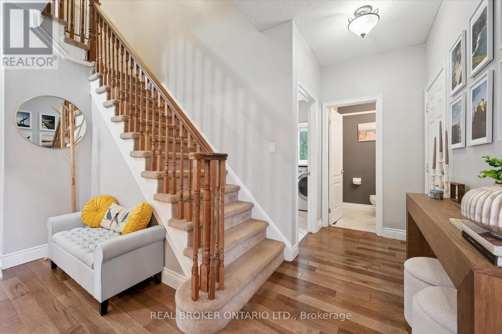 18 PEARWOOD COURT