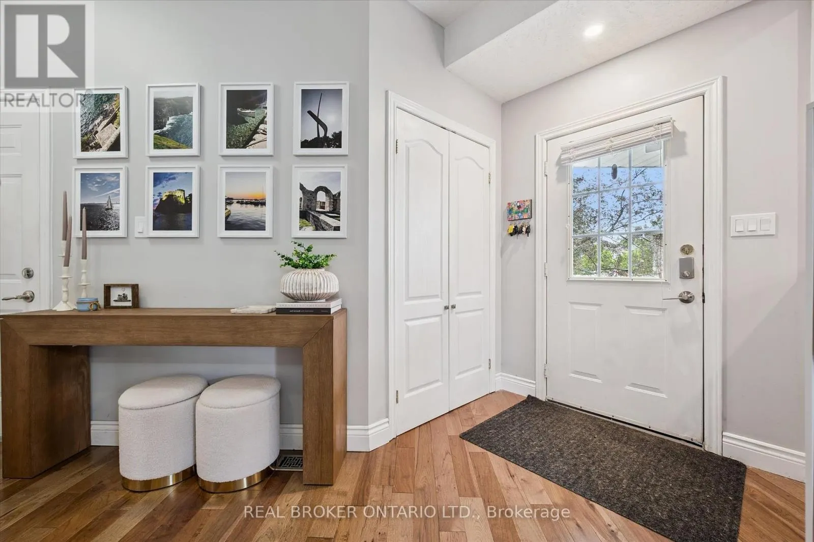 18 PEARWOOD COURT