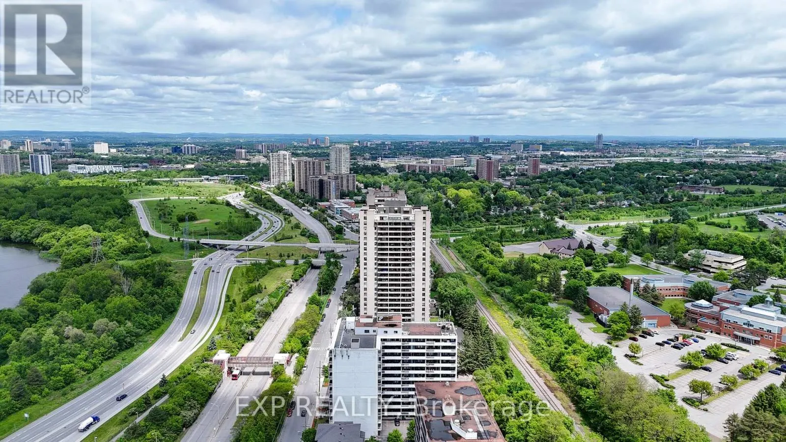 809 - 1785 FROBISHER LANE