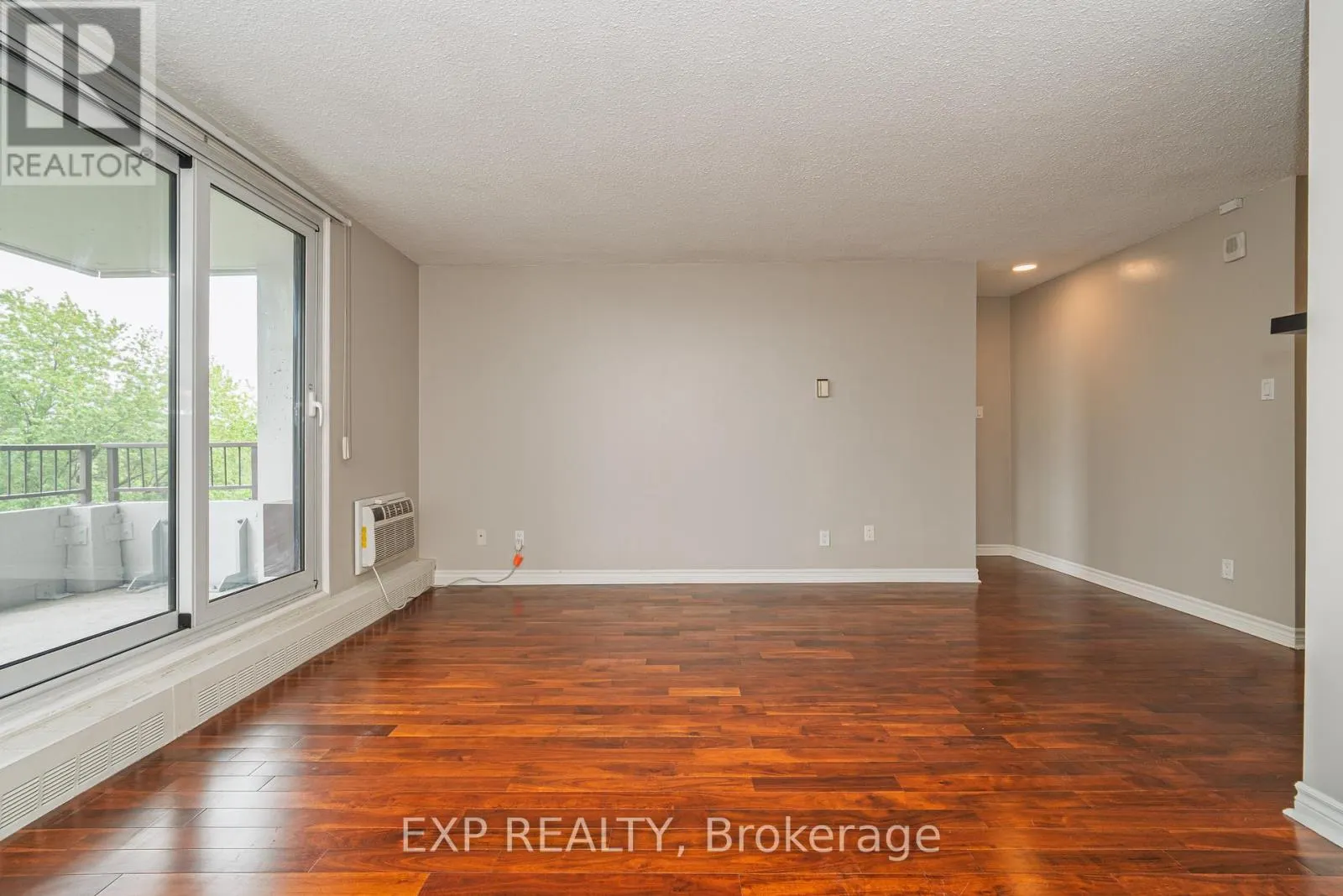 809 - 1785 FROBISHER LANE