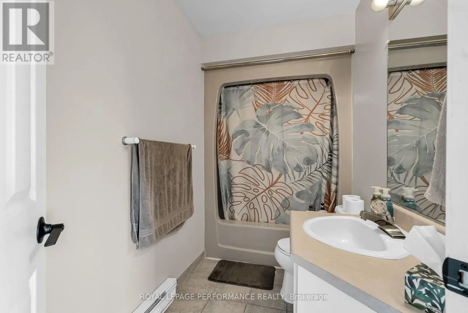 373 IVAN CRESCENT