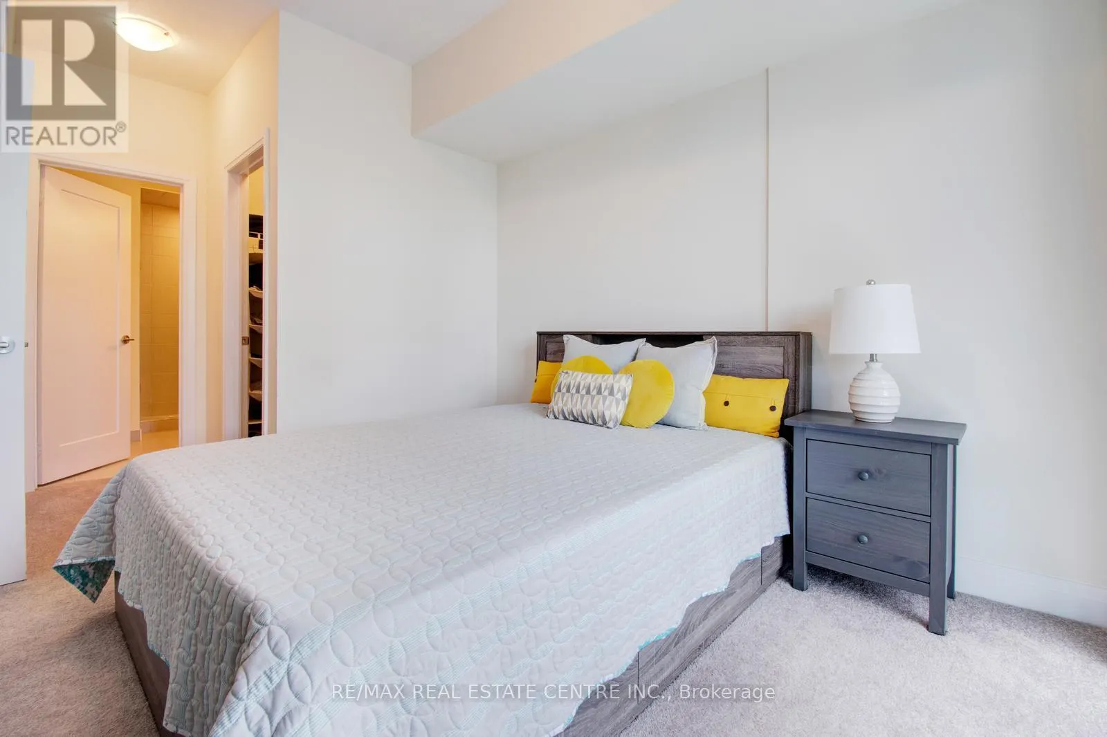 535 - 16 CONCORD PLACE