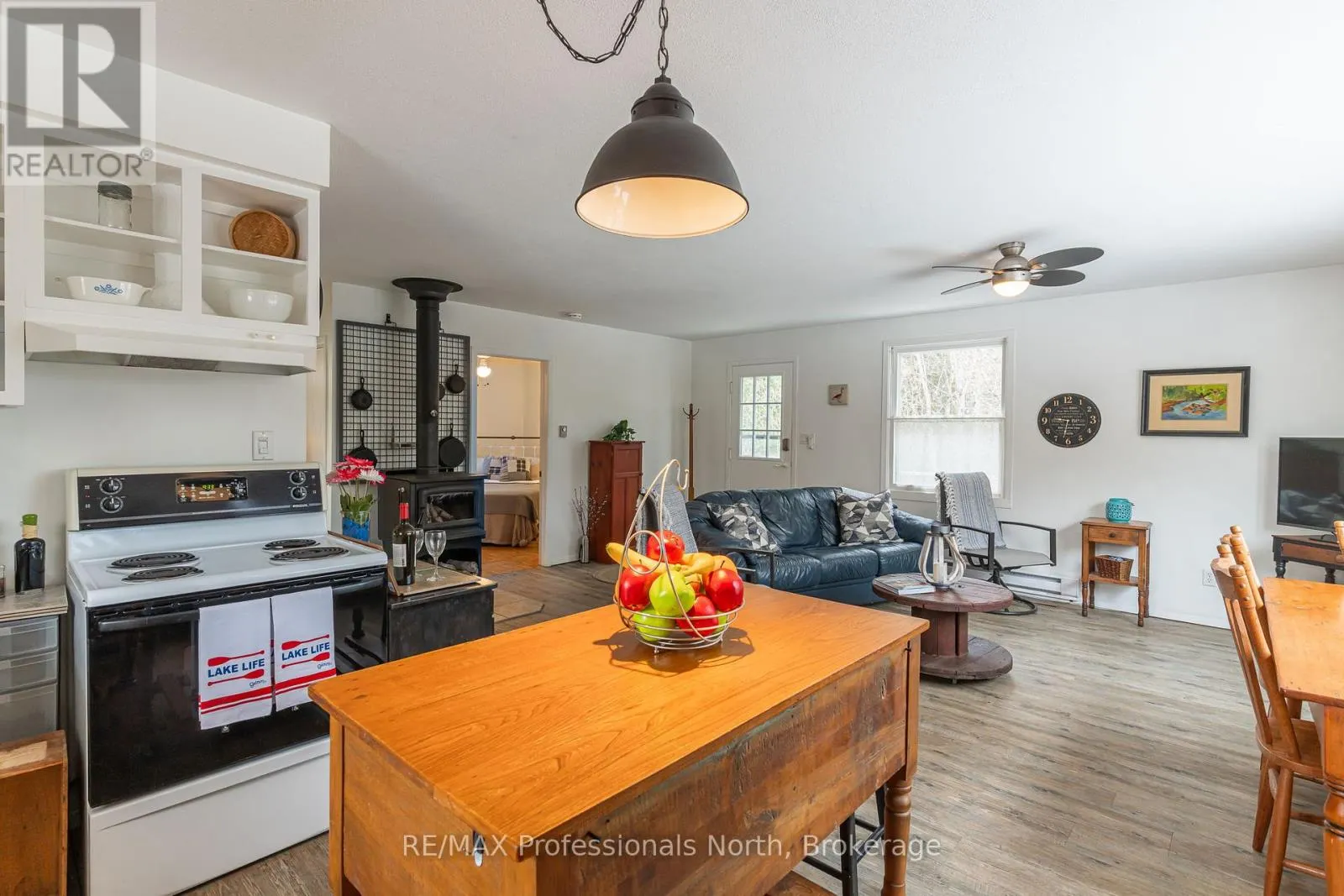1010 STURGEON DRIVE