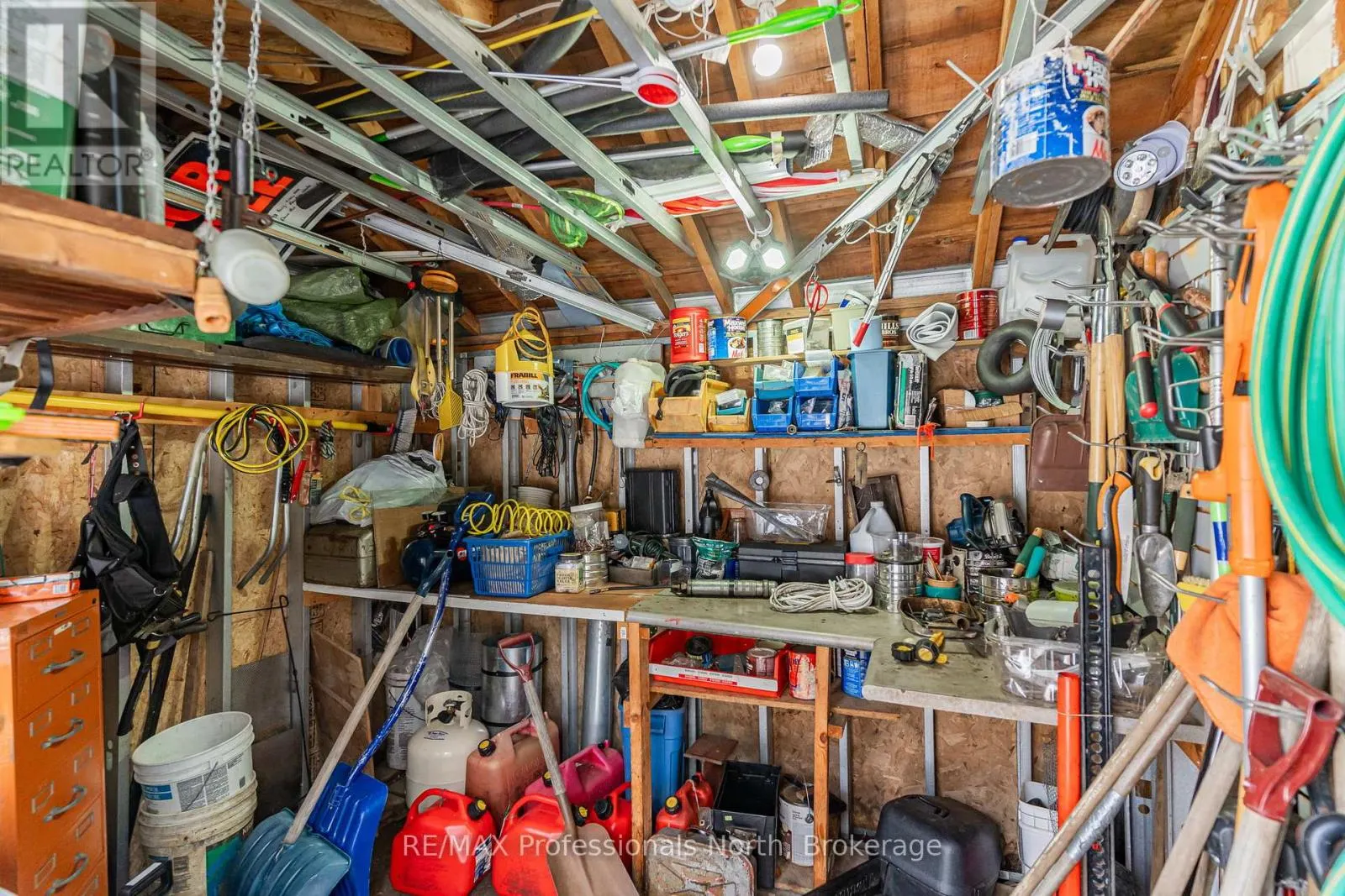 1010 STURGEON DRIVE