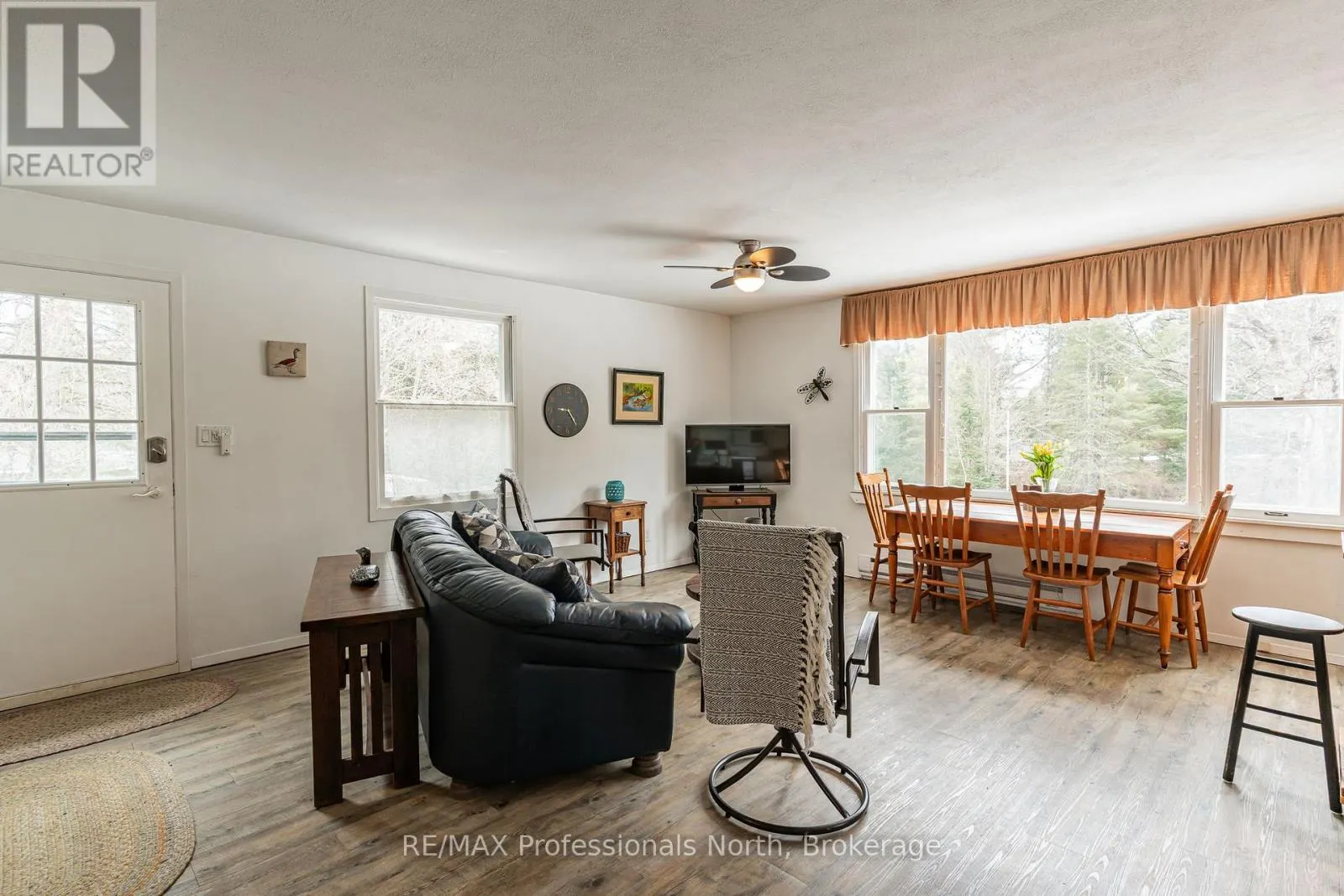 1010 STURGEON DRIVE