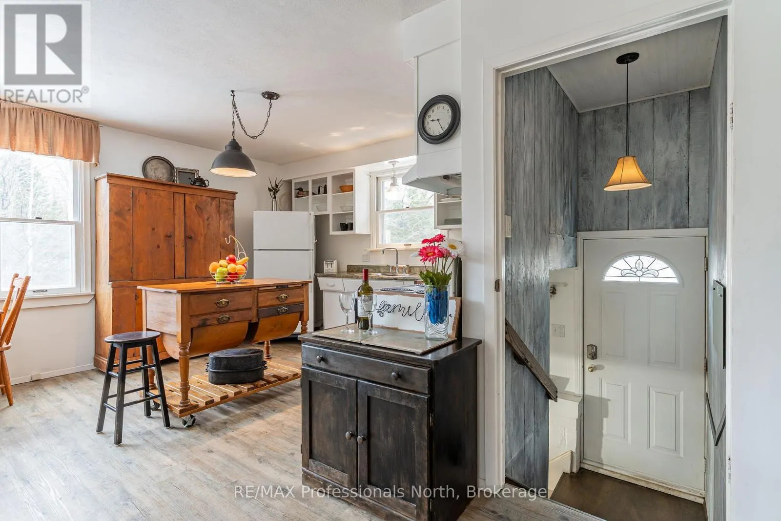1010 STURGEON DRIVE