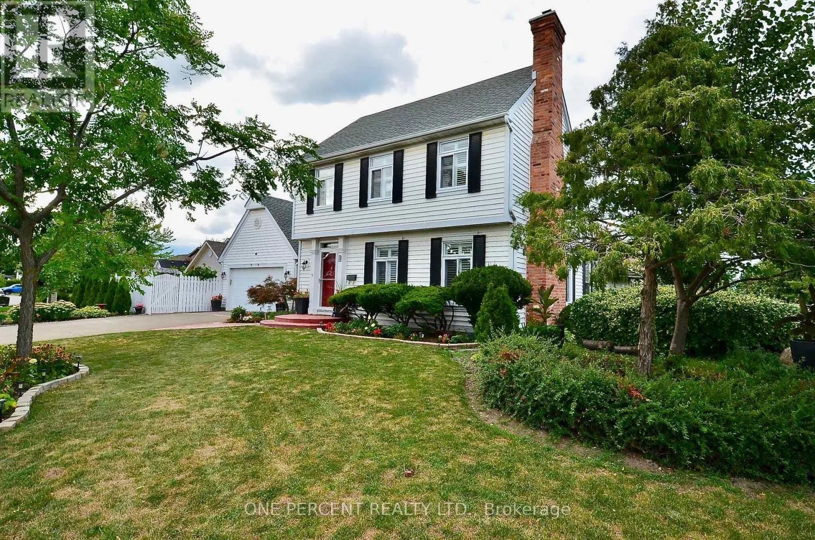 1 DUNBAR CRESCENT
