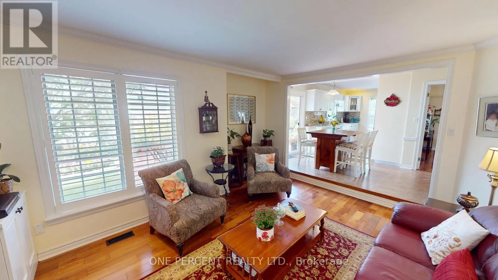 1 DUNBAR CRESCENT