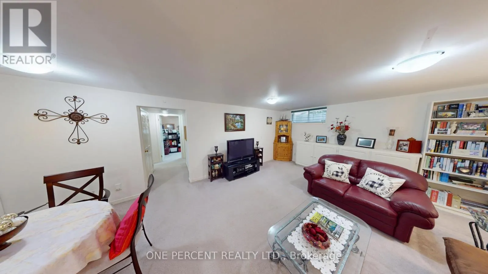 1 DUNBAR CRESCENT