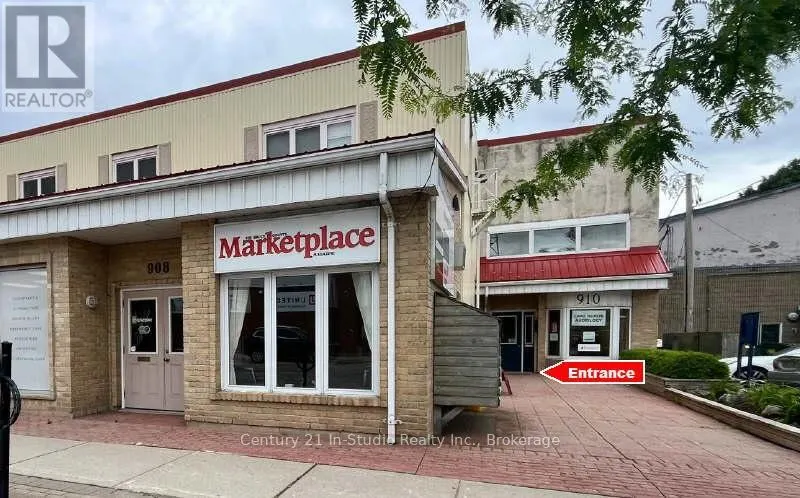 910C QUEEN STREET
