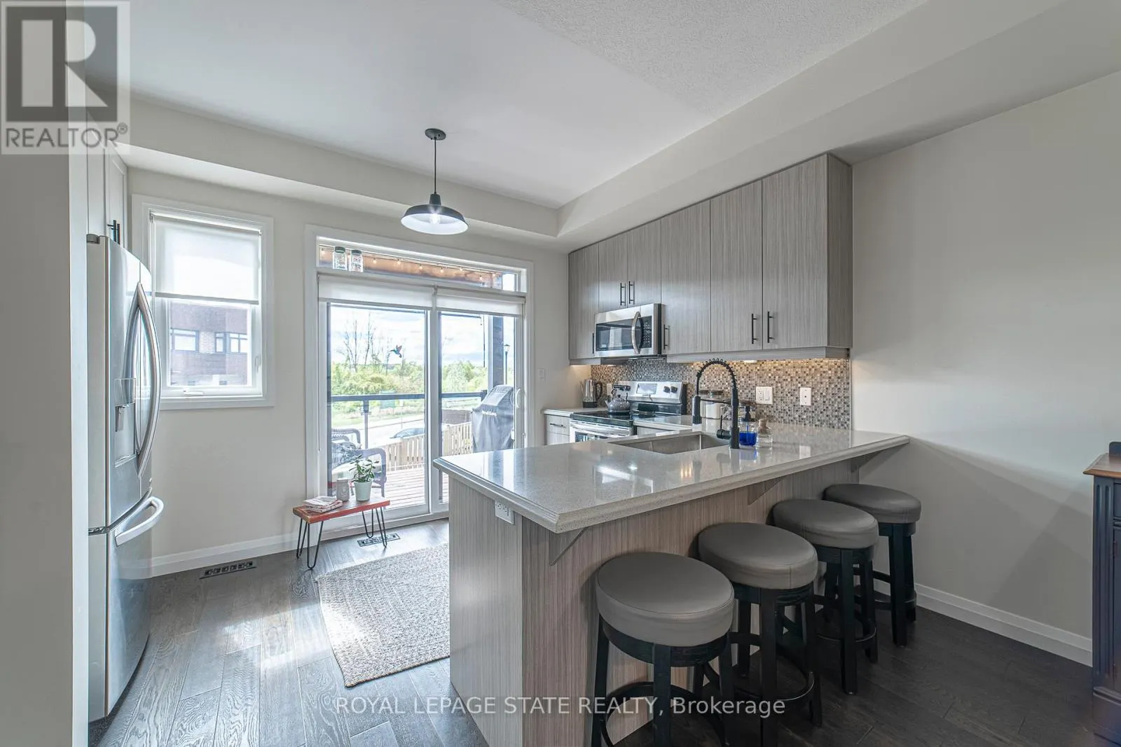 40 - 35 MIDHURST HEIGHTS