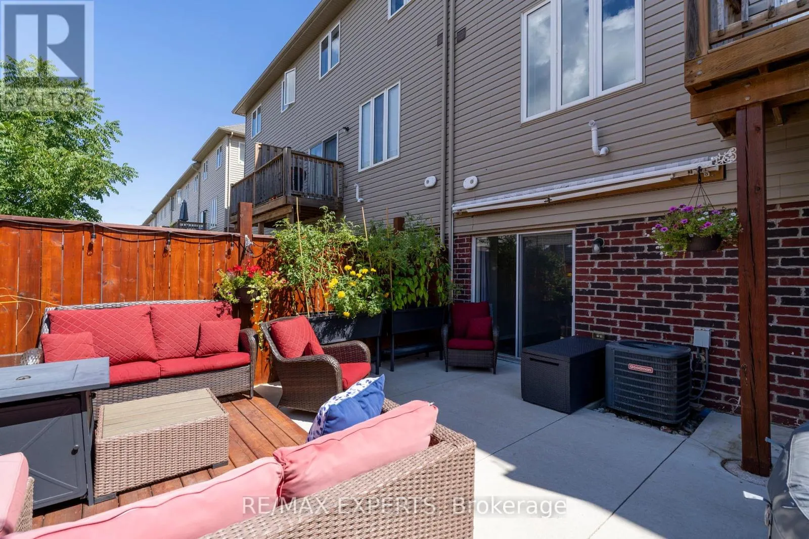5045 DESANTIS DRIVE