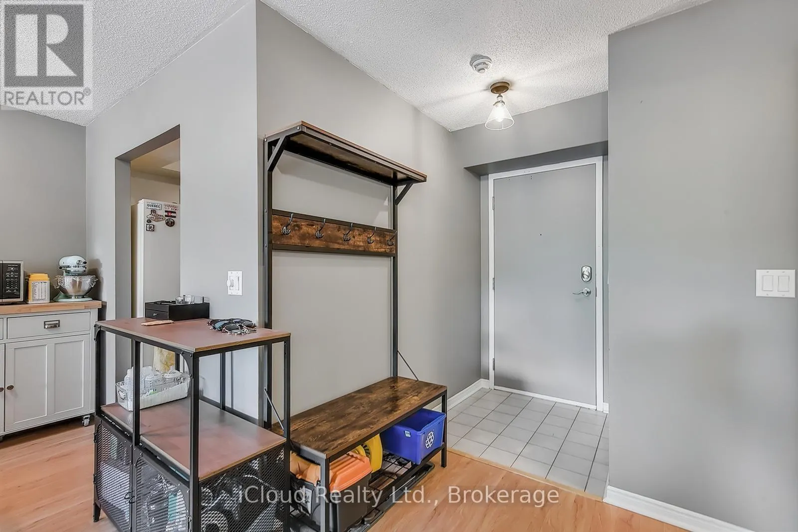 112 - 107 BAGOT STREET
