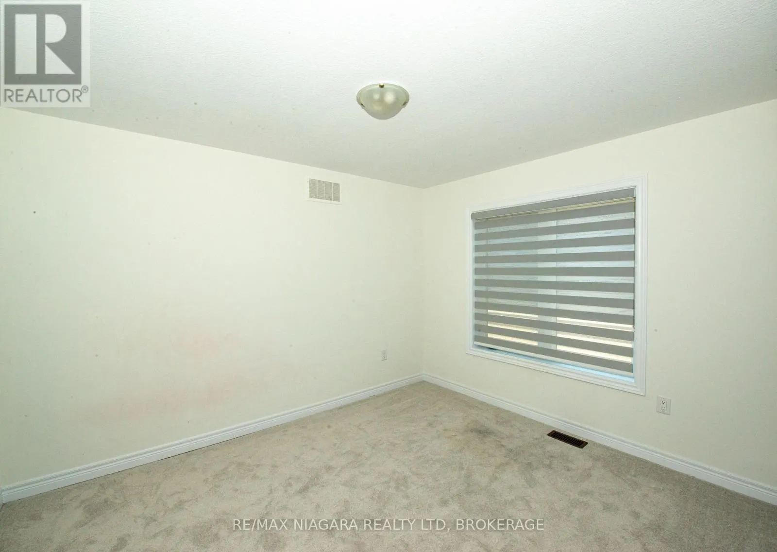 100 BLACKBIRD WAY