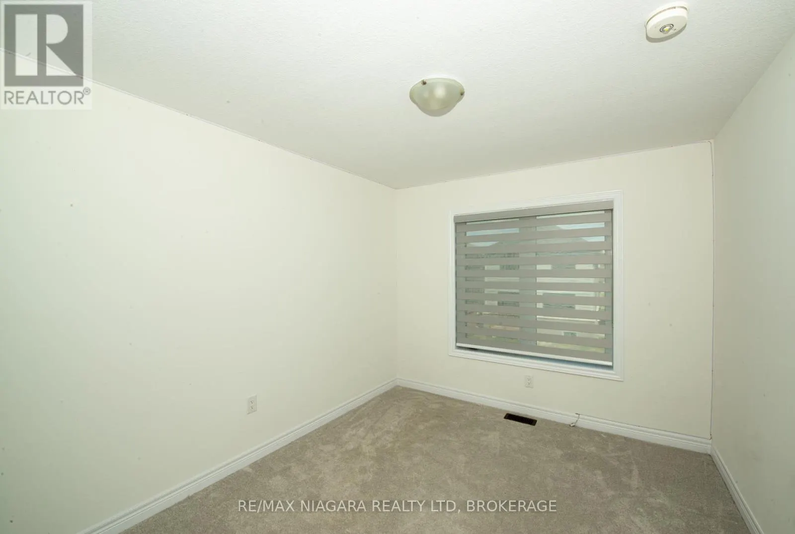 100 BLACKBIRD WAY