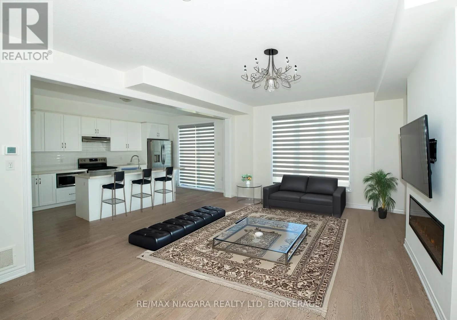 100 BLACKBIRD WAY