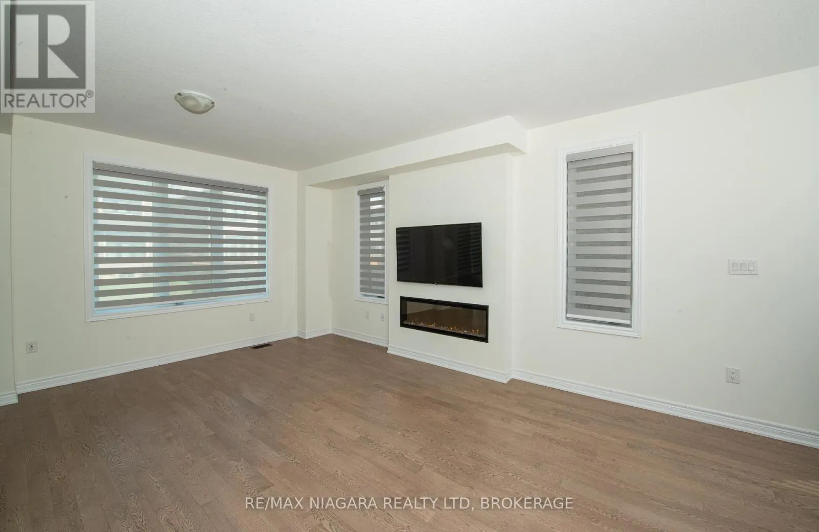 100 BLACKBIRD WAY