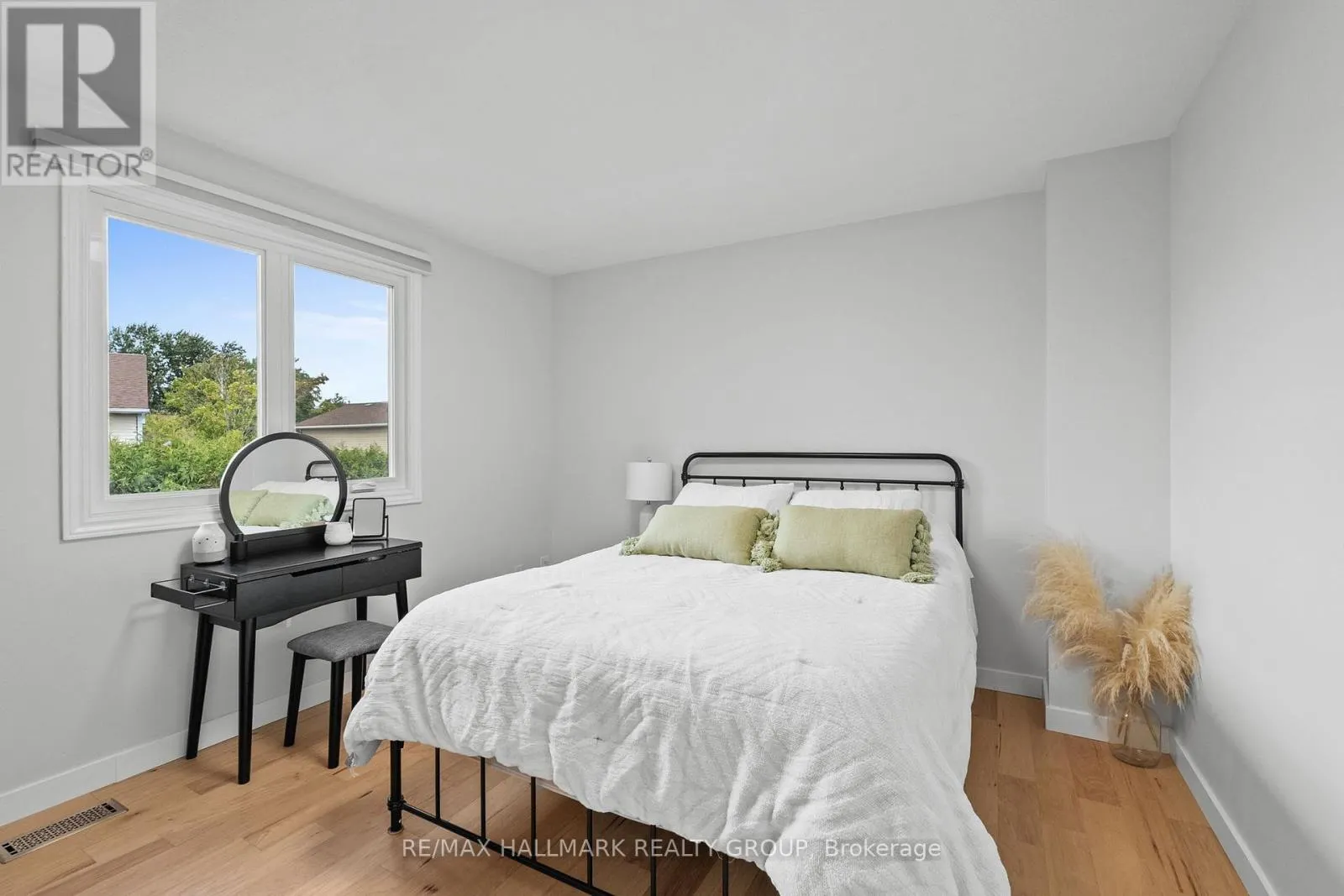 1124 ST JOVITE RIDGE