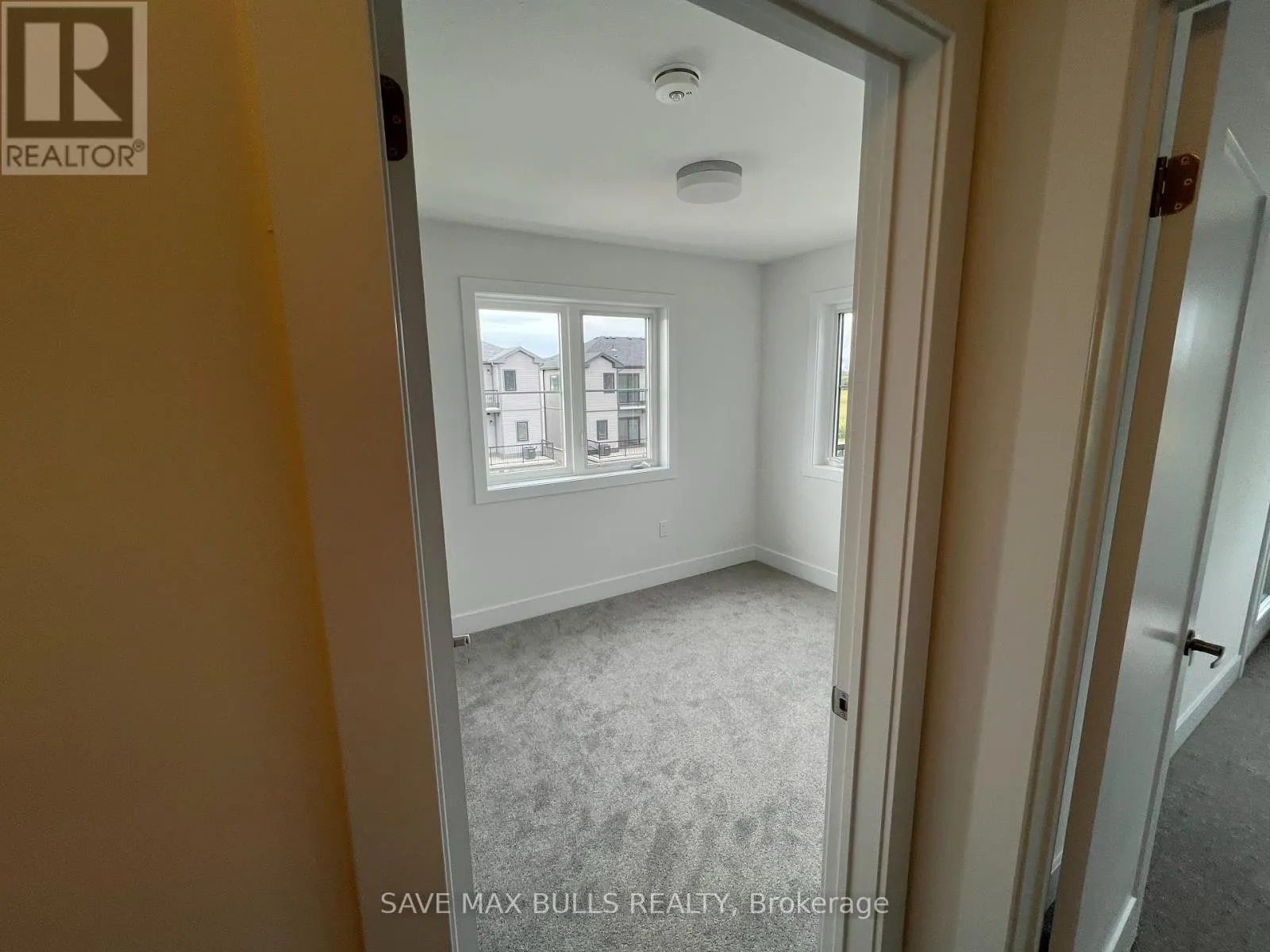 80 AMBIENCE STREET