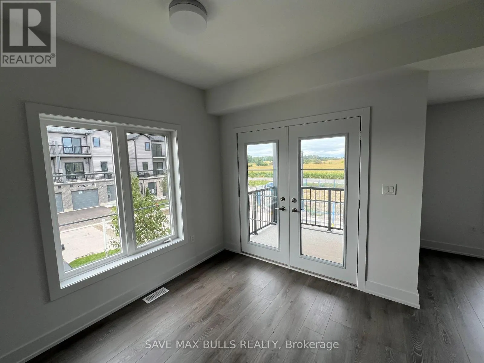 80 AMBIENCE STREET