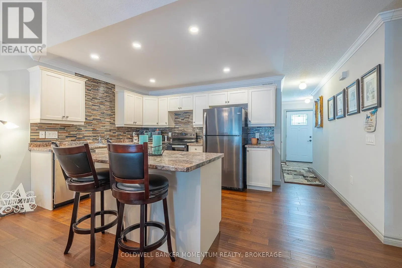 3916 TRILLIUM CIRCLE